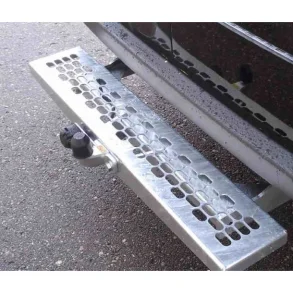 Tilhengerfeste med trinn for Peugeot Boxer rgang 05/2006 og utover for biler uten ryggesensor