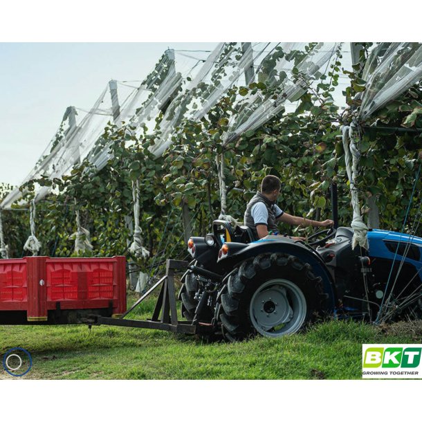 Traktorbagd�k 13.6-28 8 PR TT TR-135 125A6 � Diagonald�k til mark og landbrug