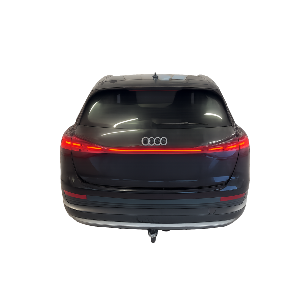 Skjult aftageligt anh�ngertr�k til Audi Q4 E-tron. �rgang 05/2021 - 