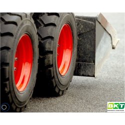 Truck dekk 21x8-9" til slange.